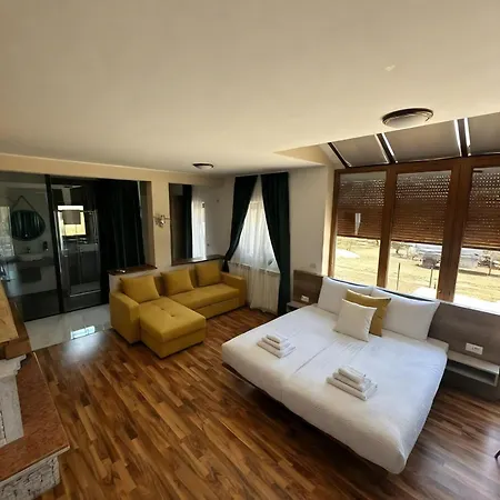 Oda ve Kahvaltı Natura