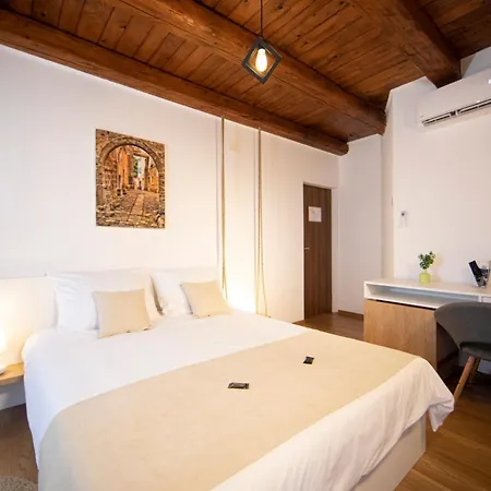 Natura 4*