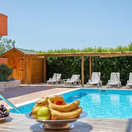 Natura Bed & Breakfast Vilanija