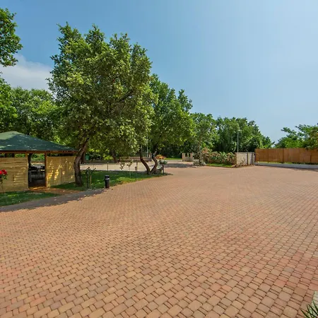 Bed & Breakfast Natura Vilanija