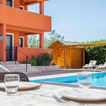 Bed & Breakfast Natura Vilanija