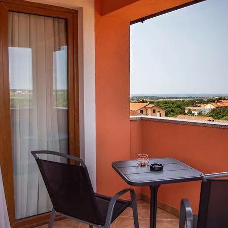 Bed & Breakfast Natura Vilanija