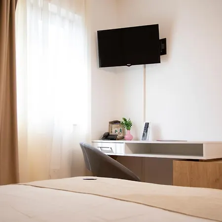 Natura 4*