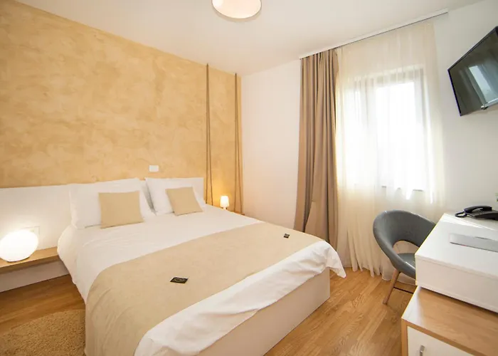 Natura 4*